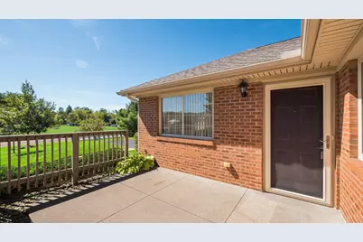 4274 Strattford Circle E, Zanesville, OH 43701 - Photo 17