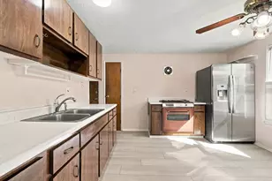 2255 Cardston Dr, Columbus, OH 43232 - Photo 13