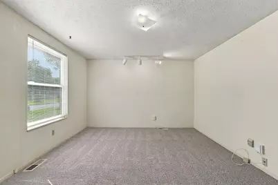 2255 Cardston Drive, Columbus, OH 43232 - Photo 11