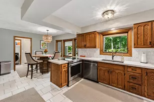 9430 Robinhood Cir, Westerville, OH 43082 - Photo 23