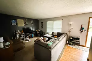 2734-2736 Blossom Ave, Columbus, OH 43231 - Photo 3