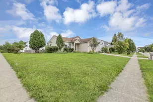 9001 Coral Canyon Cir, Reynoldsburg, OH 43068 - Photo 5