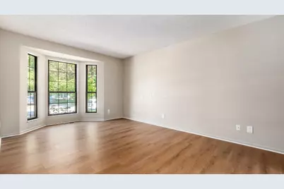 7565 Creekbend Drive, Pickerington, OH 43147 - Photo 5