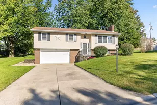 824 Ridgeview Dr, Bellefontaine, OH 43311 - Photo 3