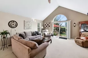 6972 Greensview Village Dr, Canal Winchester, OH 43110 - Photo 15