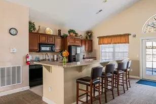 200 Jamie Lynn Cir, Pickerington, OH 43147 - Photo 31