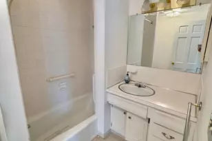 5335 Yorkshire Vlg Ln, Columbus, OH 43232 - Photo 21