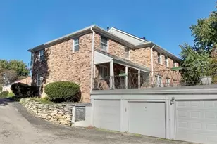 5335 Yorkshire Vlg Ln, Columbus, OH 43232 - Photo 35