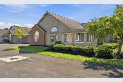 455 Cantering Place W #13, Columbus, OH 43230 - Photo 1