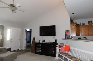 537 Edgehill Cir, Logan, OH 43138 - Photo 19