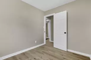 864 S Waverly St, Columbus, OH 43227 - Photo 11