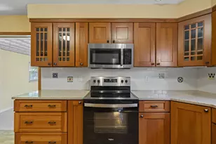 40 S Kellner Rd, Columbus, OH 43209 - Photo 7