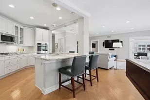 3175 Tremont Rd, Columbus, OH 43221 - Photo 13