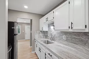 2331 Dunning Ct, Columbus, OH 43219 - Photo 19