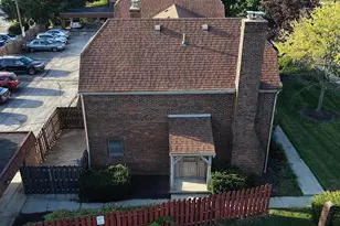 4545 Sandringham Dr, Upper Arlington, OH 43220 - Photo 9