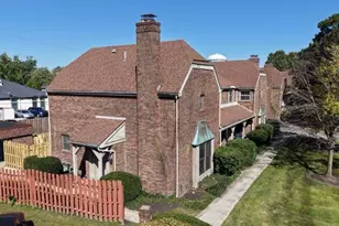 4545 Sandringham Dr, Upper Arlington, OH 43220 - Photo 21