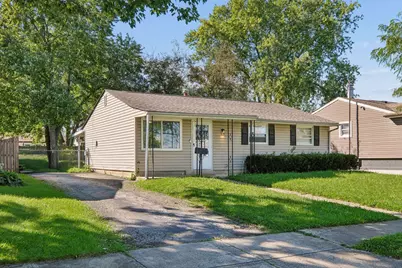 809 Maurine Drive, Columbus, OH 43228 - Photo 1