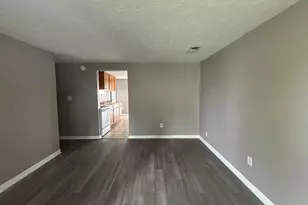 903 Breathitt Ave, Columbus, OH 43207 - Photo 3