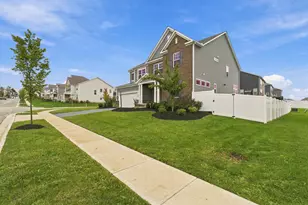 9144 Coe Dr, Plain City, OH 43064 - Photo 5