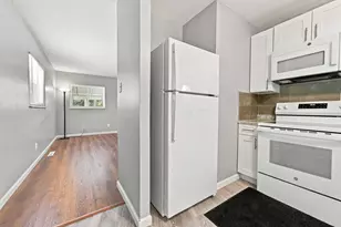 3049 Durham Dr, Columbus, OH 43207 - Photo 5