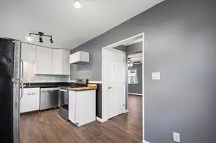 878 S Richardson Ave, Columbus, OH 43204 - Photo 11