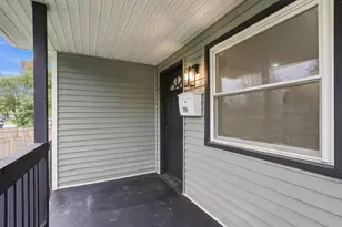 396 Clarendon Ave, Columbus, OH 43223 - Photo 3