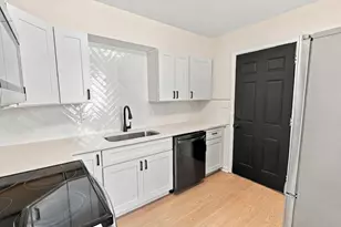1452 Manchester Ave, Columbus, OH 43211 - Photo 13
