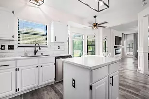 713 Blossom Ln, Pickerington, OH 43147 - Photo 9