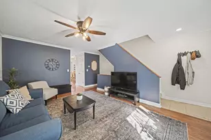 4635 Orwell Dr, Columbus, OH 43220 - Photo 9