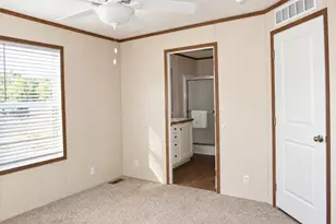 30 Flint St, Shelby, OH 44875 - Photo 17