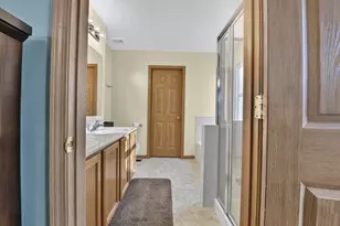 1548 Grove Hill Dr, Columbus, OH 43240 - Photo 17