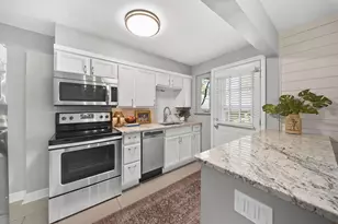 1815 Kings Ct, Columbus, OH 43212 - Photo 7