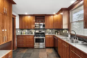 393 E Jenkins Ave, Columbus, OH 43207 - Photo 21