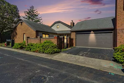 125 Flores Place, Columbus, OH 43213 - Photo 1
