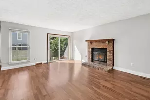 365 Halsbury Cir, Columbus, OH 43230 - Photo 5
