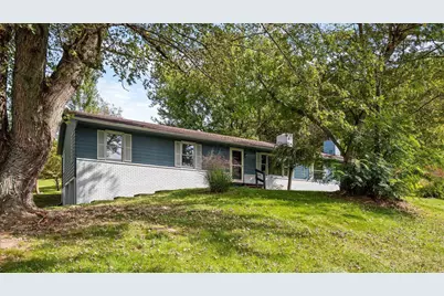1681 S Watson Road SE, Heath, OH 43056 - Photo 1