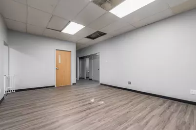 2927-2929 Maysville Pike, Zanesville, OH 43701 - Photo 9