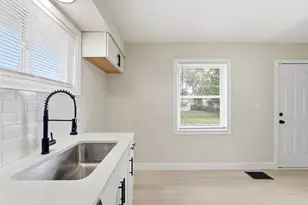 814 Josephine Ave, Columbus, OH 43204 - Photo 15