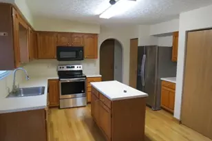 5451 Bentonhurst Ct, Galloway, OH 43119 - Photo 7