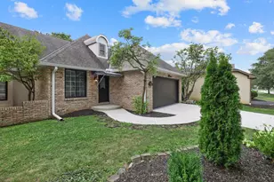 1855 Fontenay Ct, Columbus, OH 43235 - Photo 7