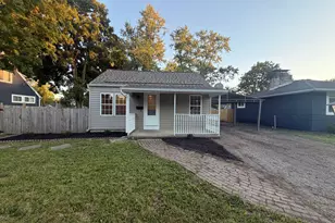 1979 E Cooke Rd, Columbus, OH 43224 - Photo 1