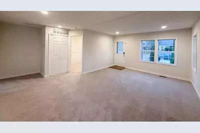 1979 E Cooke Road, Columbus, OH 43224 - Photo 3