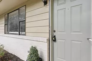 6747 Merwin Rd E, Columbus, OH 43235 - Photo 7