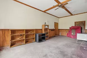 11894 State Route 56 E, Circleville, OH 43113 - Photo 21