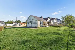 1474 Genessee Ave, Columbus, OH 43211 - Photo 21