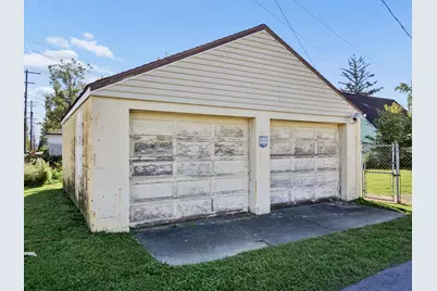 1474 Genessee Avenue, Columbus, OH 43211 - Photo 23