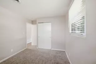 1634 Vilardo Ln, Columbus, OH 43227 - Photo 9