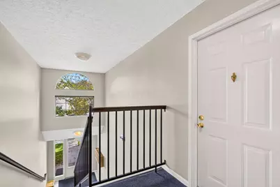 6705 Meadow Creek Dr #205, Columbus, OH 43235 - Photo 17