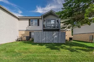2073 Park Run Dr, Columbus, OH 43220 - Photo 31