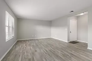 2073 Park Run Dr, Columbus, OH 43220 - Photo 7